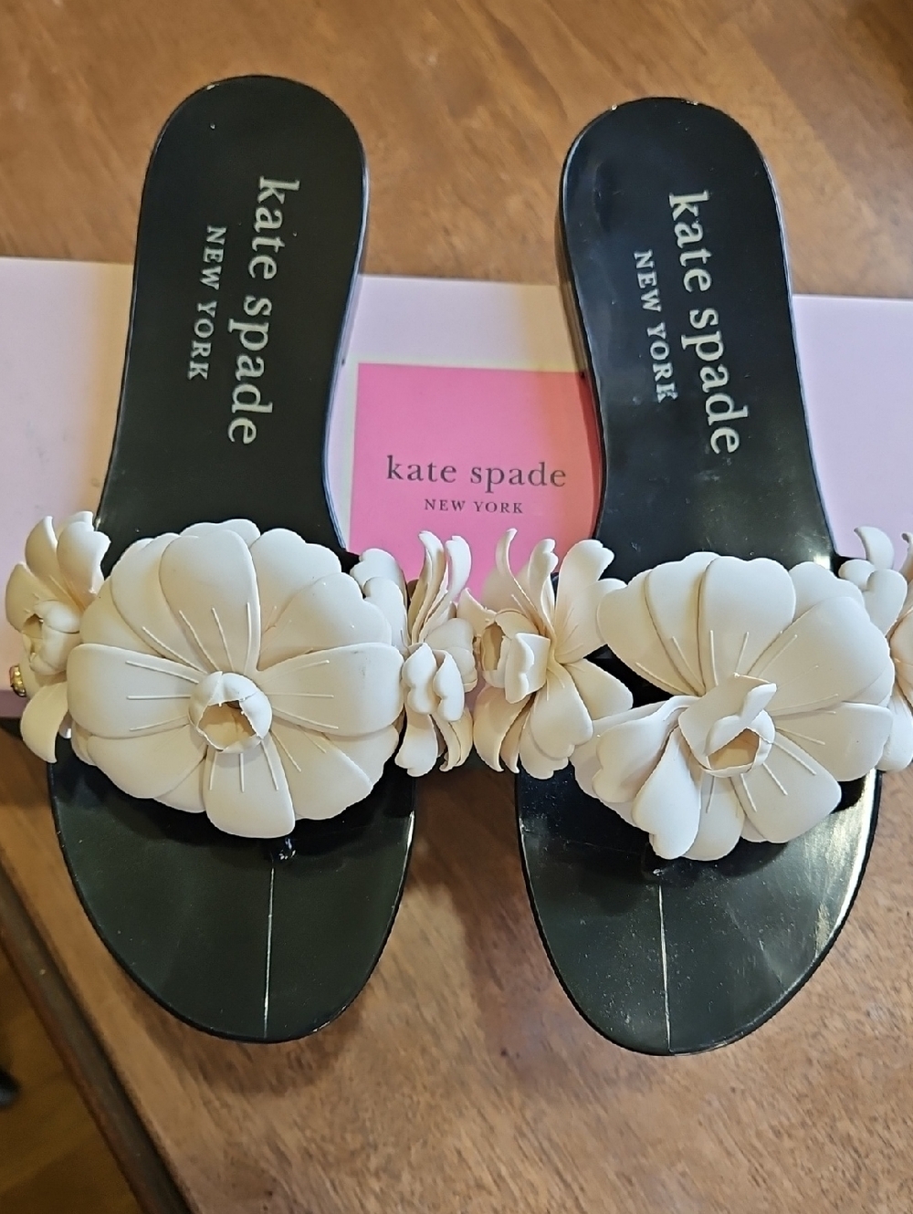 kate spade cream floral slide sandals with black footbed